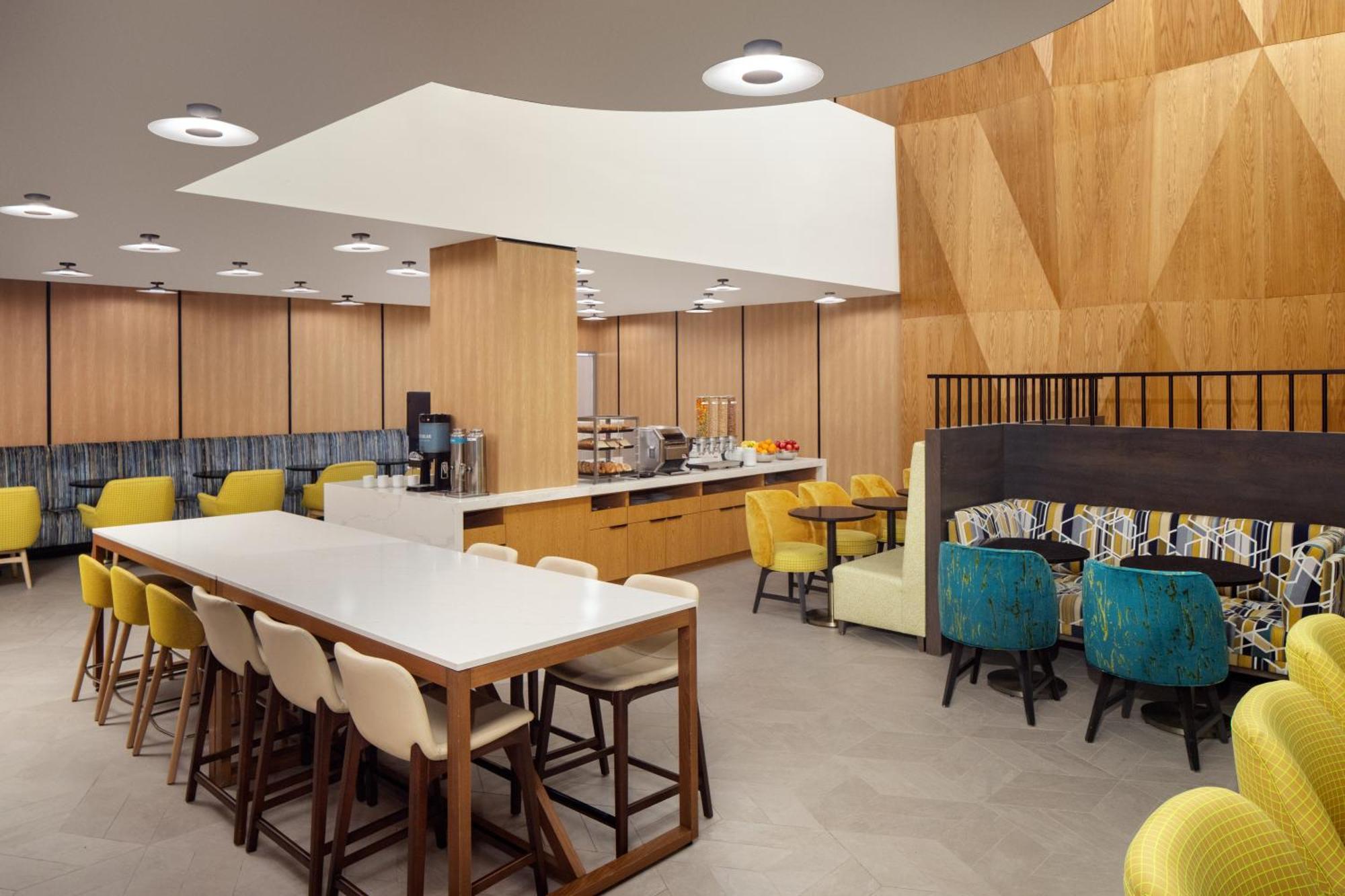 Home2 Suites By Hilton New York Times Square Экстерьер фото